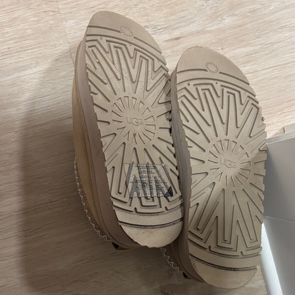 UGG Women's Cozy Tan Slippers - Picture 2 of 3
